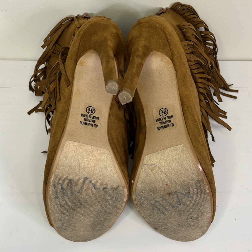 Heart in D Brown Fringe Peep Toe High Heeled Stiletto Bootie Size 8.5 - Picture 7 of 8